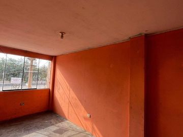 Casa En Venta Al Costado Del Terminal Pesquero