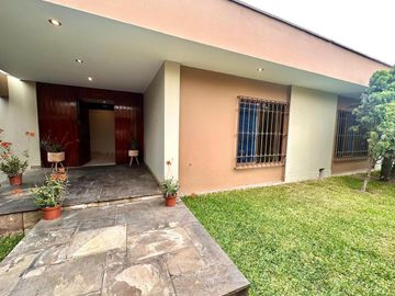 Venta De Casa En Camacho La Molina