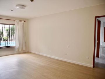 Venta De Casa En Camacho La Molina