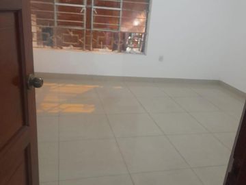 VENTA DE LOCAL COMERCIAL EN AV. PALERMO-LA VICTORIA