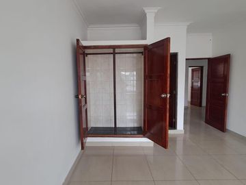 VENTA DE LOCAL COMERCIAL EN AV. PALERMO-LA VICTORIA