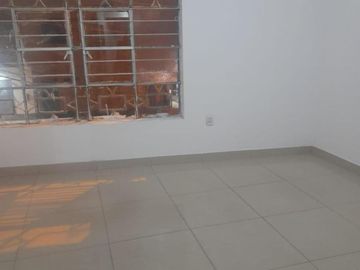 VENTA DE LOCAL COMERCIAL EN AV. PALERMO-LA VICTORIA