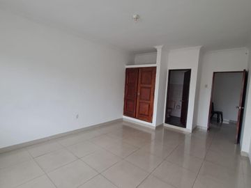 VENTA DE LOCAL COMERCIAL EN AV. PALERMO-LA VICTORIA