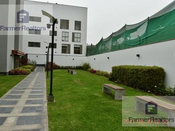 Vendo Lindo Flat 3 dormitorios y con área para niños - Como Estreno - Monterrico , Surco.