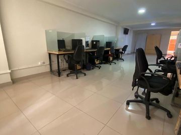 Alquiler De Oficina 2Do Piso En Javier Prado Este- La Molina