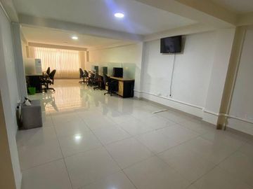 Alquiler De Oficina 2Do Piso En Javier Prado Este- La Molina
