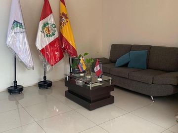 Alquiler De Oficina 2Do Piso En Javier Prado Este- La Molina