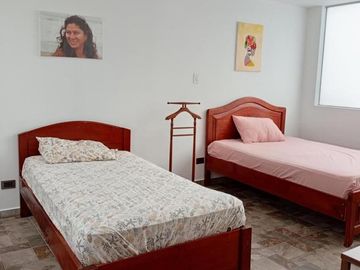 Alquiler De Departamento En Playa-Chorrillos -3Er Piso - Amoblado