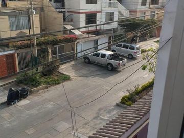 Departamento 130Mt2 Alquiler En Urb Santa Catalina, 3Er Piso