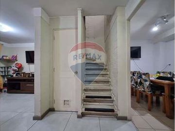 Venta casa acogedora zona residencial, Maipú.