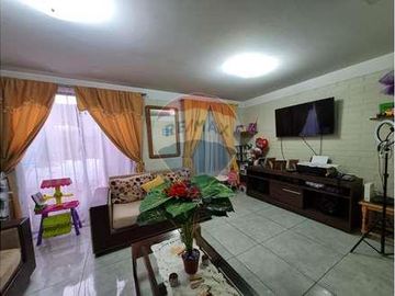 Venta casa acogedora zona residencial, Maipú.