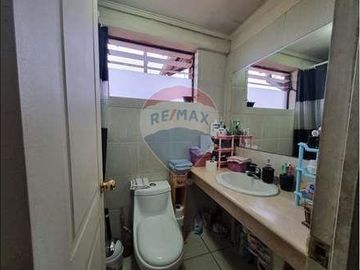 Venta casa acogedora zona residencial, Maipú.