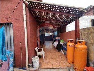 Venta casa acogedora zona residencial, Maipú.