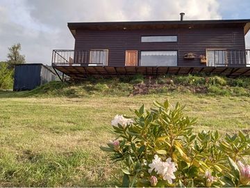 Hermosa Parcela Con casa de 3 D 2 B