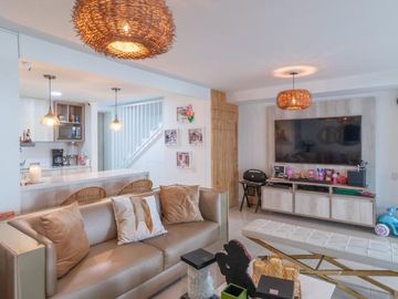 En Venta hermosa casa de 2 pisos en el Country, Jamundi