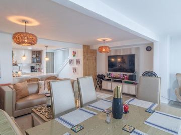 En Venta hermosa casa de 2 pisos en el Country, Jamundi