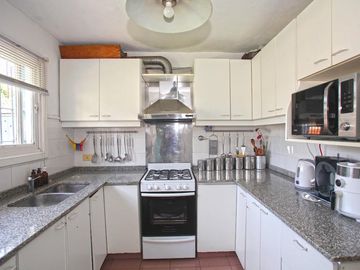Casa de 4 dormitorios en el Bajo de San Isidro Obarrio  al 1000