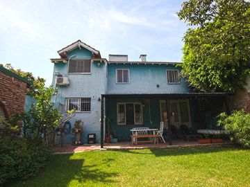 Casa de 4 dormitorios en el Bajo de San Isidro Obarrio  al 1000