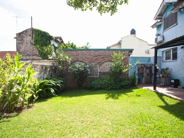 Casa de 4 dormitorios en el Bajo de San Isidro Obarrio  al 1000