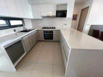 DEPARTAMENTO 105 M2,02 DORMITORIOS, FRENTE A PARQUE BADEN POWELL, MIRAFLORES