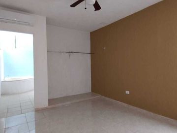 Casa de una planta con alberca en las Américas