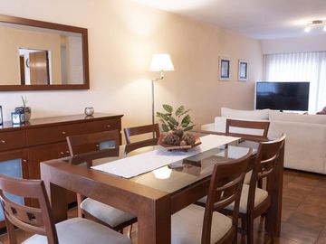 Casa de 4 ambientes con cochera en venta en el Barrio Alemán - Martinez