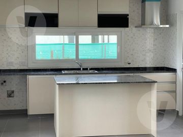 Casa en venta - Barrio San Felipe, Canning