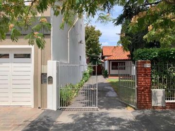 Casa en venta - 3 Dormitorios 1 Baño - Departamento - 400Mts2 - Miramar