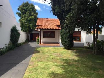 Casa en venta - 3 Dormitorios 1 Baño - Departamento - 400Mts2 - Miramar