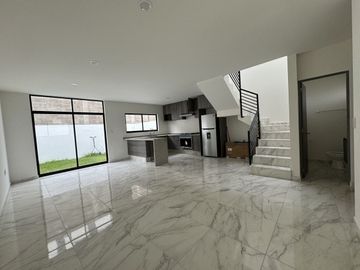 Casa en PreVenta en Campo Real - Campo Duque 582