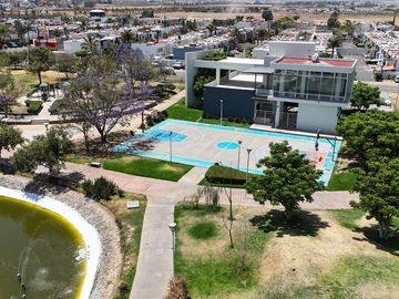 Casa en PreVenta en Campo Real - Campo Duque 582