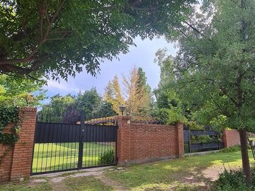 CASA EN VENTA VISTALBA LOTEO DON CARLOS