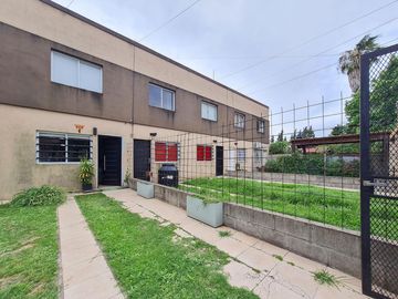 Duplex  en  Venta 2 dormitorios Gorina