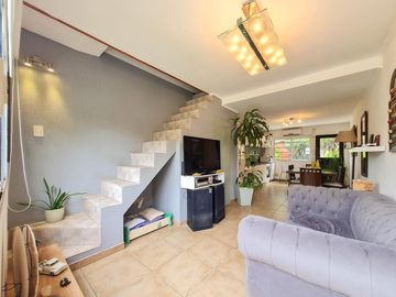 Duplex  en  Venta 2 dormitorios Gorina