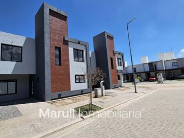 Duplex en venta 3 dormitorios La Calandria