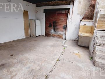 Venta casa 3 ambientes con cochera en Sarandi