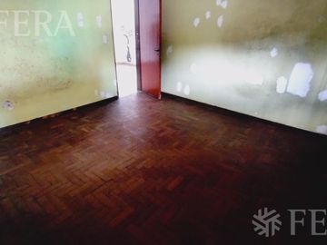 Venta casa 3 ambientes con cochera en Sarandi