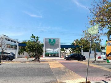 En Renta, Terreno en esquina de 500 m2 en Av. Yucatán ideal para tu negocio