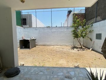 CASA EN VENTA RESIDENCIAL REVOLUCIÓN