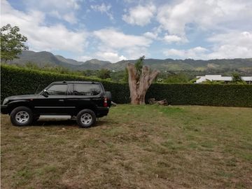 Maat Vende Lote en Conjunto Guaduas, 1.060m2 $250Millones