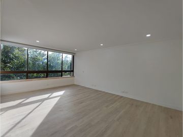 8009995 Arriendo Apartamento en el Poblado Loma del Campestre