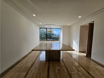8009995 Arriendo Apartamento en el Poblado Loma del Campestre
