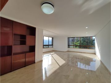 8009995 Arriendo Apartamento en el Poblado Loma del Campestre
