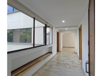 8009995 Arriendo Apartamento en el Poblado Loma del Campestre