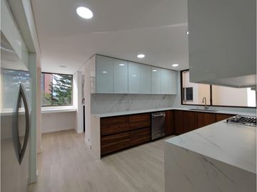 8009995 Arriendo Apartamento en el Poblado Loma del Campestre