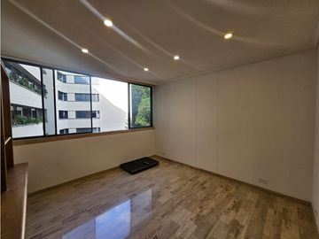 8009995 Arriendo Apartamento en el Poblado Loma del Campestre