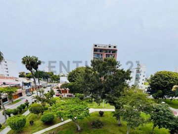 SE VENDE TRIPLEX DEPARTAMENTO - VISTA AL PARQUE CON BALCON