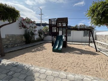 CASA EN VENTA EN FRACCIONAMIENTO PUNTA DIAMANTE
