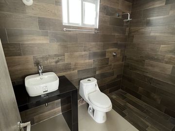 CASA EN VENTA EN FRACCIONAMIENTO PUNTA DIAMANTE