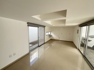CASA EN VENTA EN FRACCIONAMIENTO PUNTA DIAMANTE